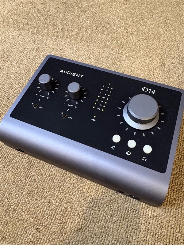audient iD14mkIIの画像